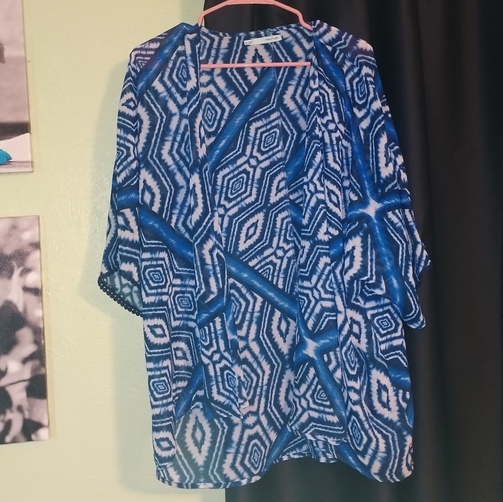 Maurices short sleeve blouse.